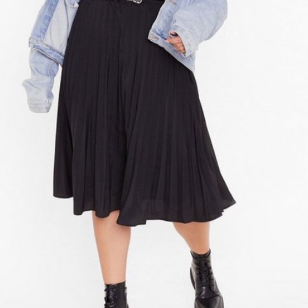 Black Pleated Skirt